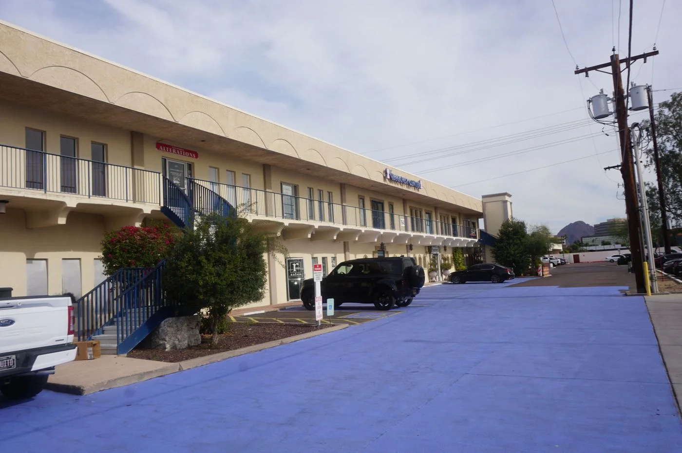 Photo 2 of 1940 E Camelback Rd, Phoenix, AZ 85016