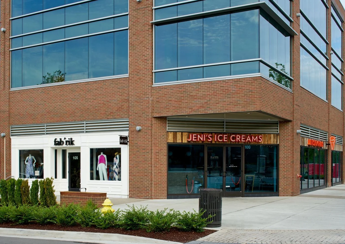 Photo 3 of 211 Franklin Rd # A, Brentwood, TN 37027