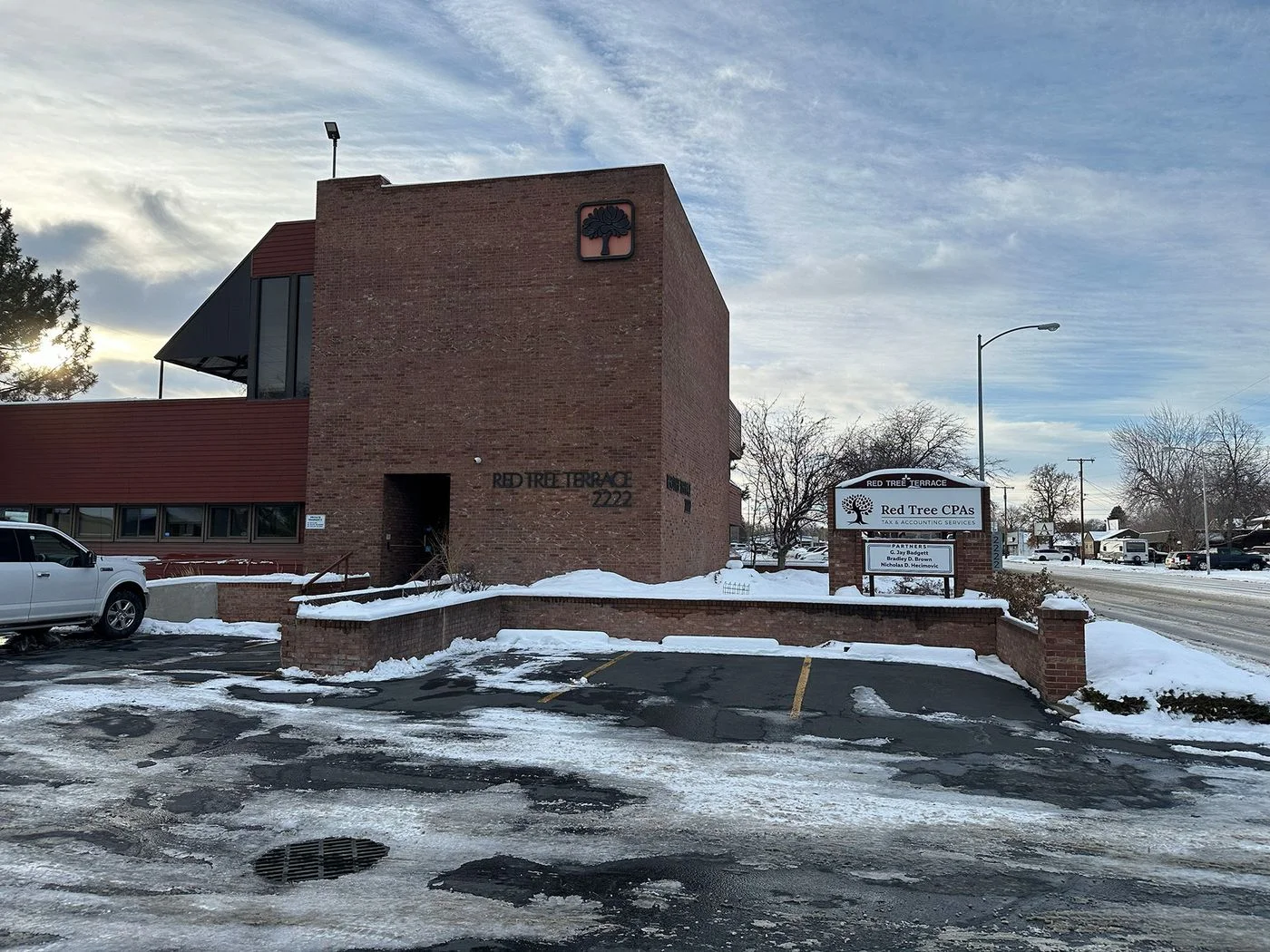 Photo 1 of 2222 Broadwater Avenue, Billings, MT 59102