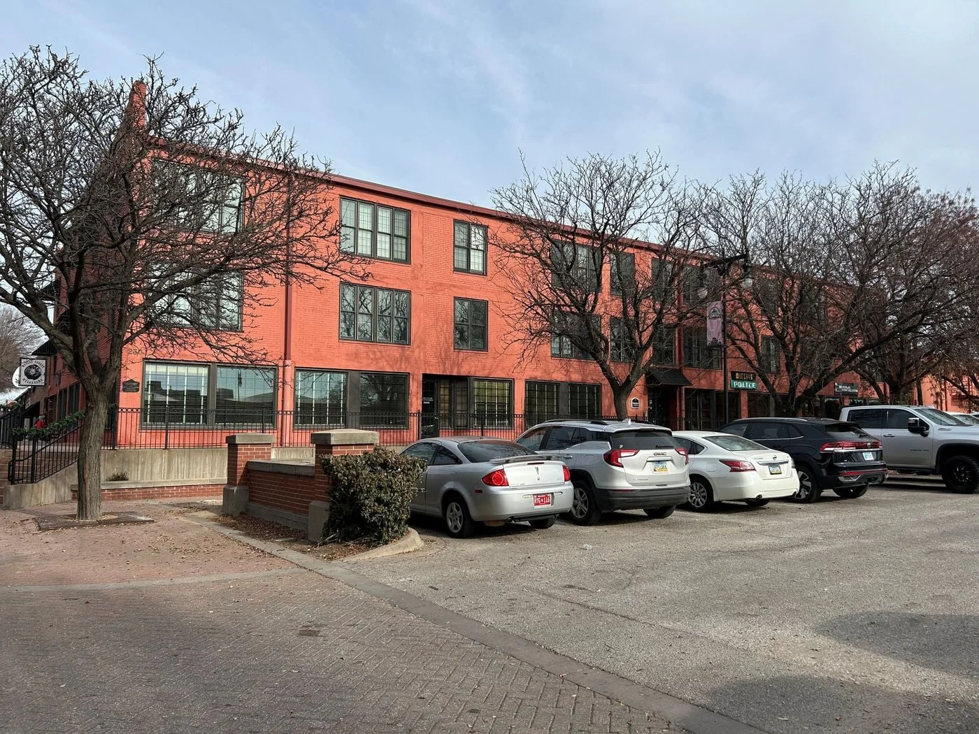 Photo 2 of 230 N Mosley St, Wichita, KS 67202