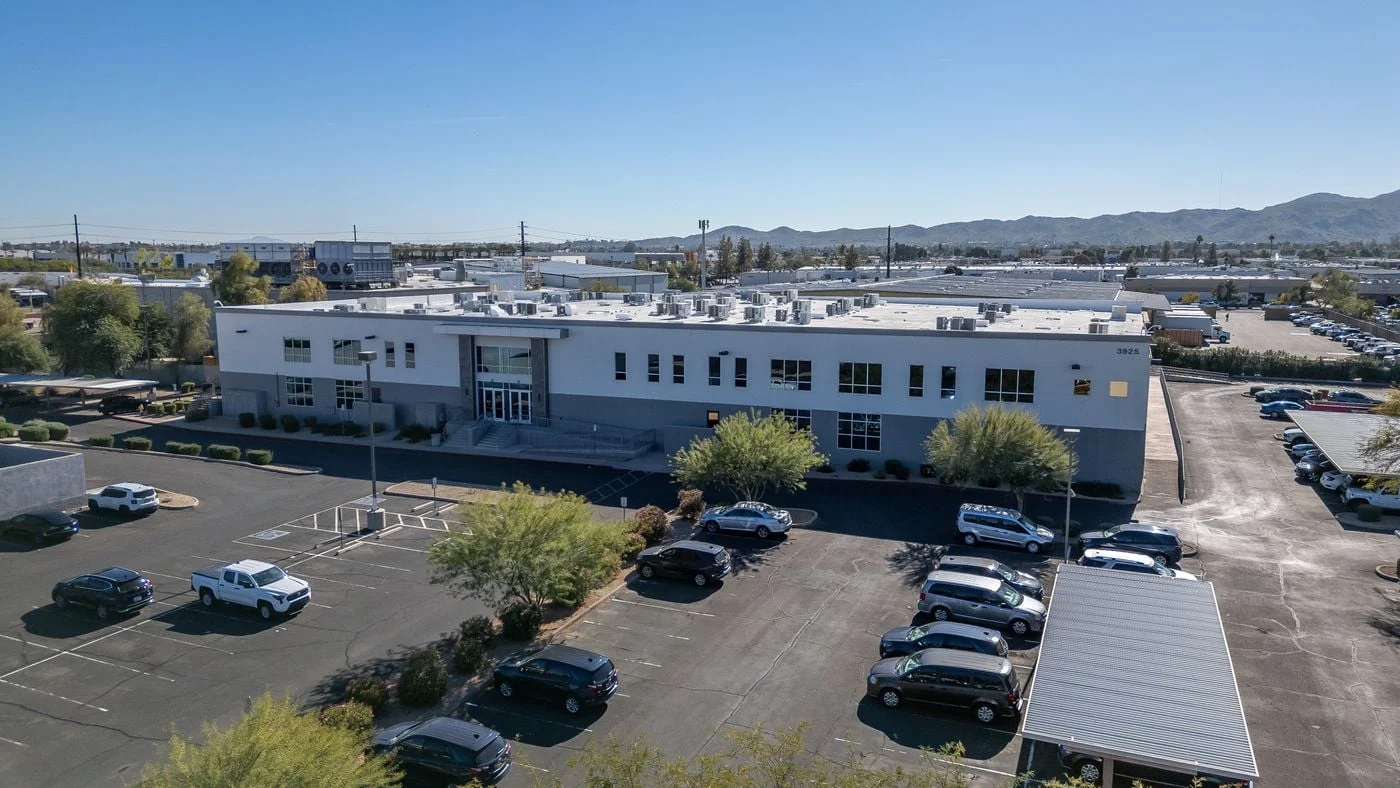 Photo 1 of 3925 E Broadway Rd, Phoenix, AZ 85040