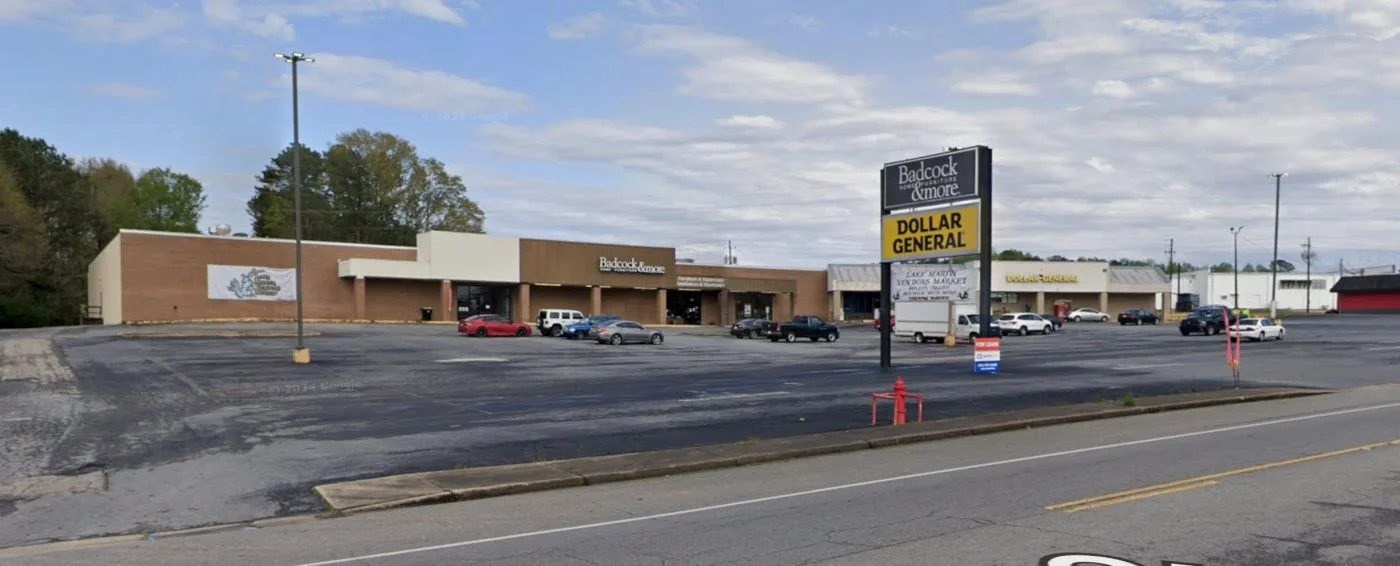 Photo 1 of 1227 Cherokee Rd, Alexander City, AL 35010