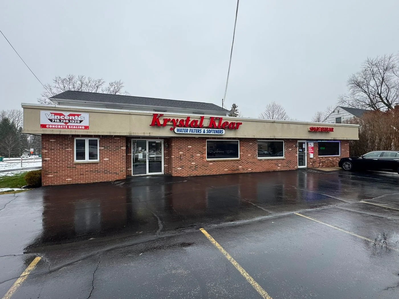 Photo 2 of 8828 Main St, Williamsville, NY 14221