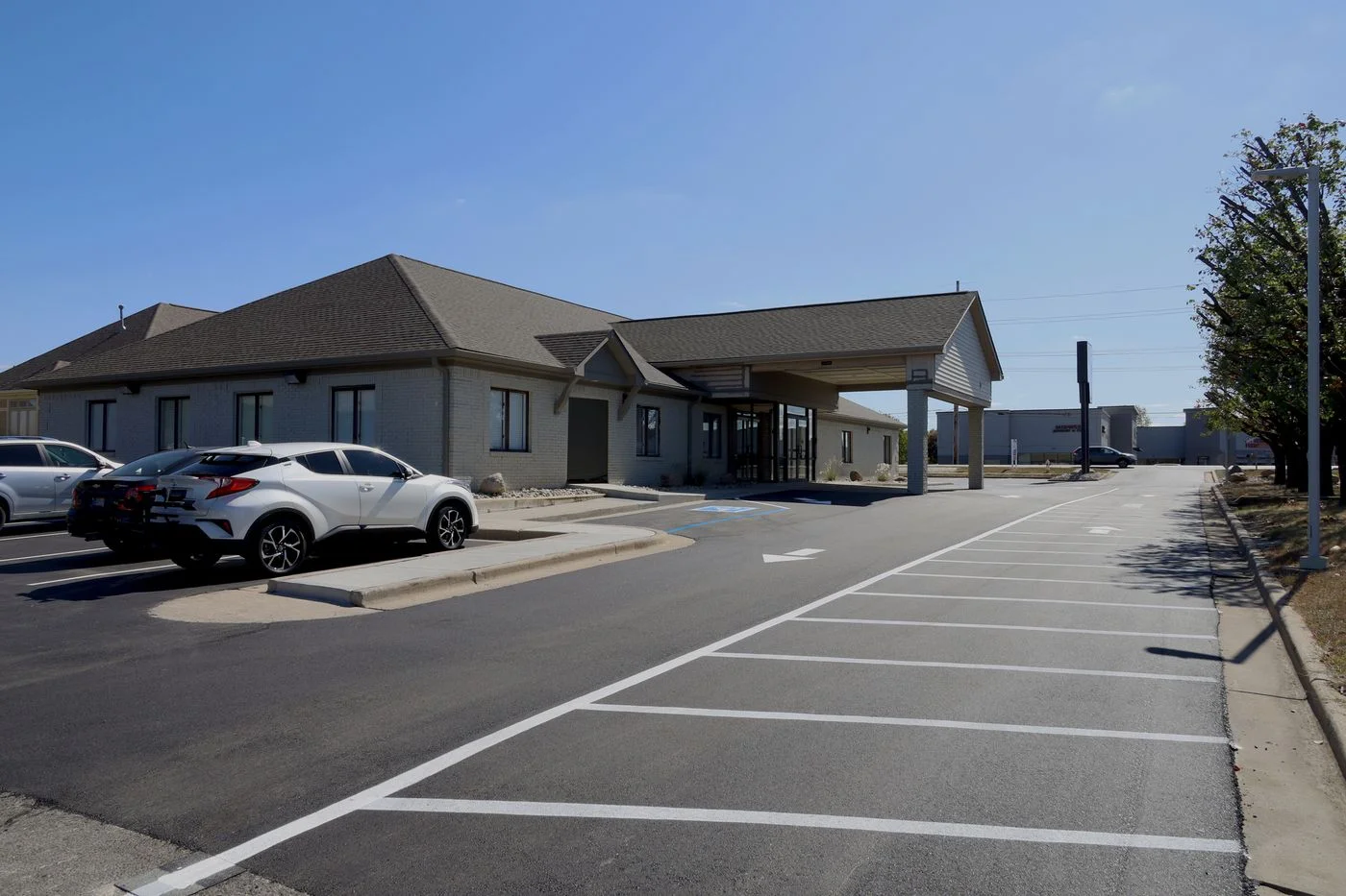 Photo 3 of 1664 W Smith Valley Rd, Greenwood, IN 46142