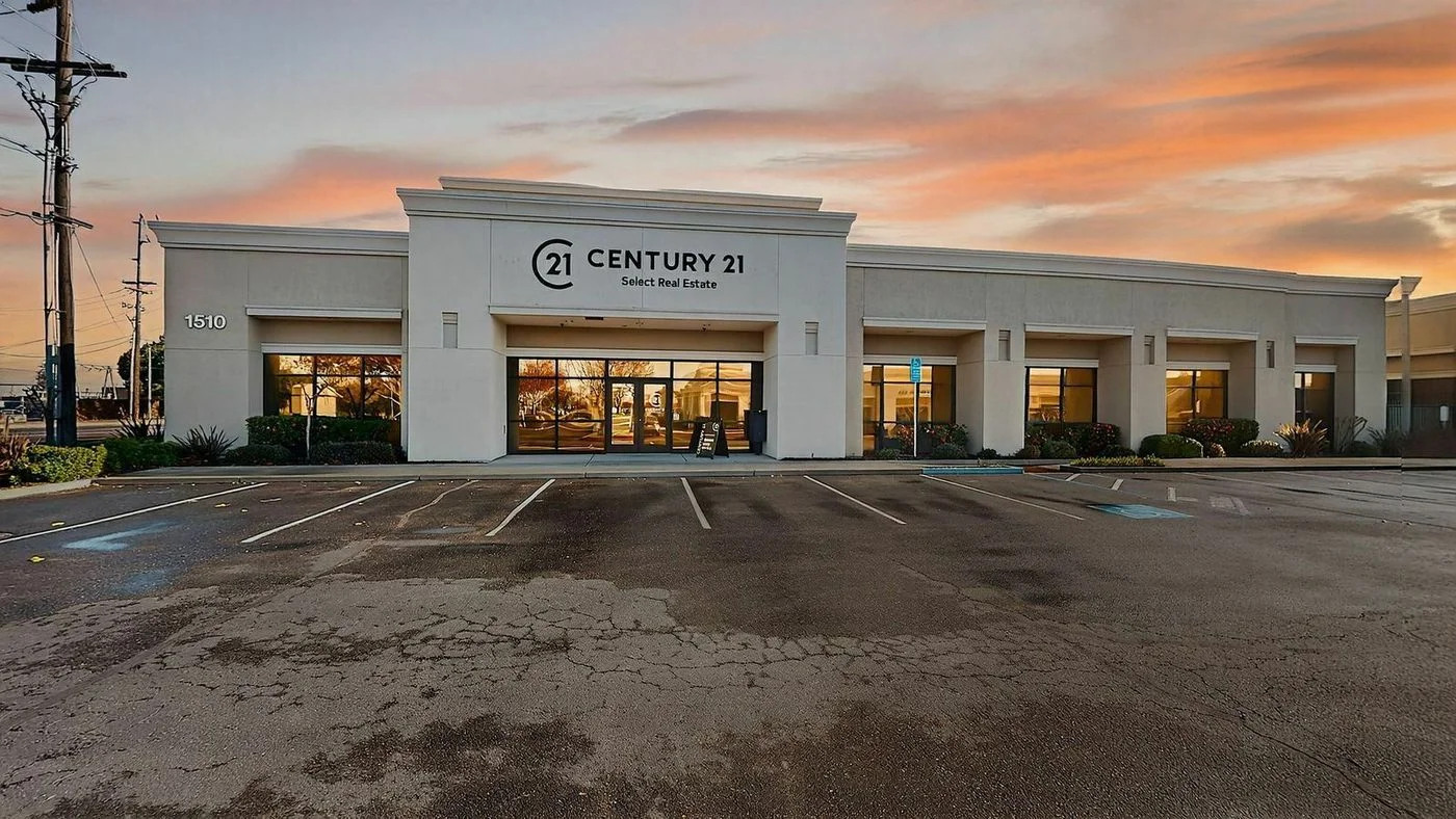 Photo 3 of 1510 W Kettleman Ln, Lodi, CA 95242