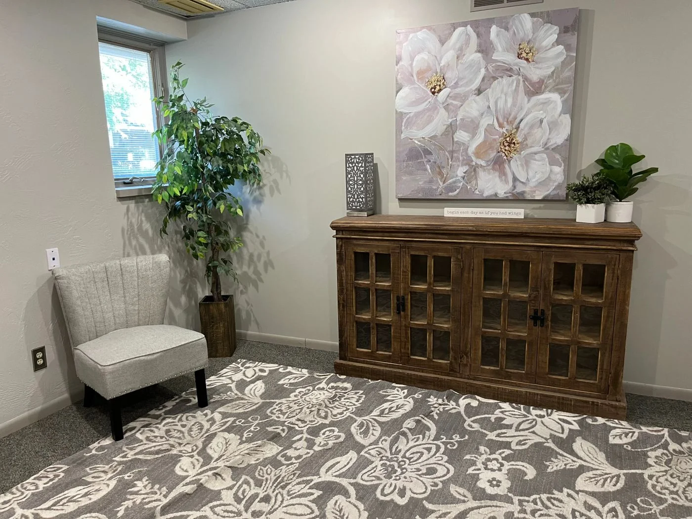 Photo 2 of 6085 Strathmoor Dr, Rockford, IL 61107