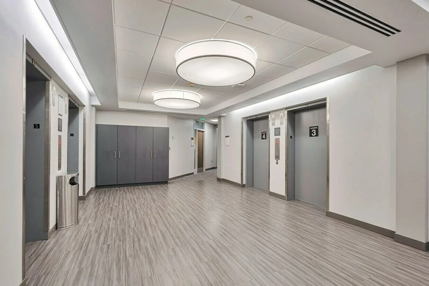 Photo 2 of 3333 N Calvert St, Baltimore, MD 21218