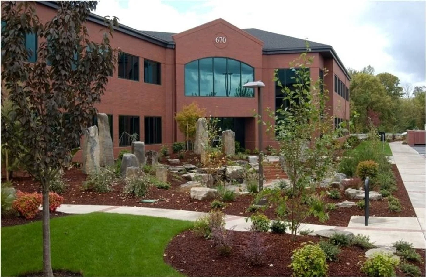 Photo 1 of 650-680 Hawthorne Ave SE, Salem, OR 97301