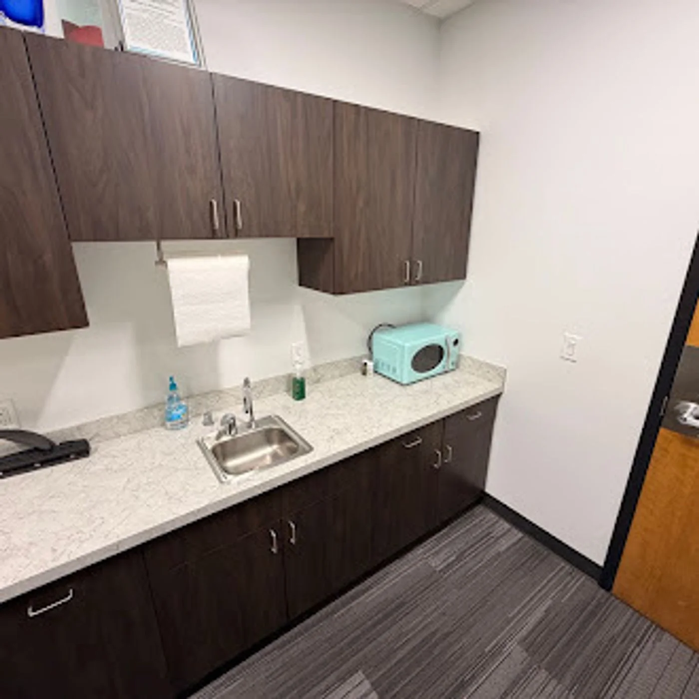 Photo 2 of 650-680 Hawthorne Ave SE, Salem, OR 97301