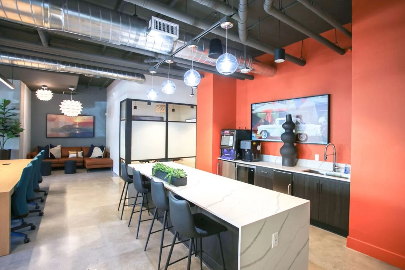 Photo 3 of 6262 Glade Avenue (WH2), Woodland Hills, CA 91367