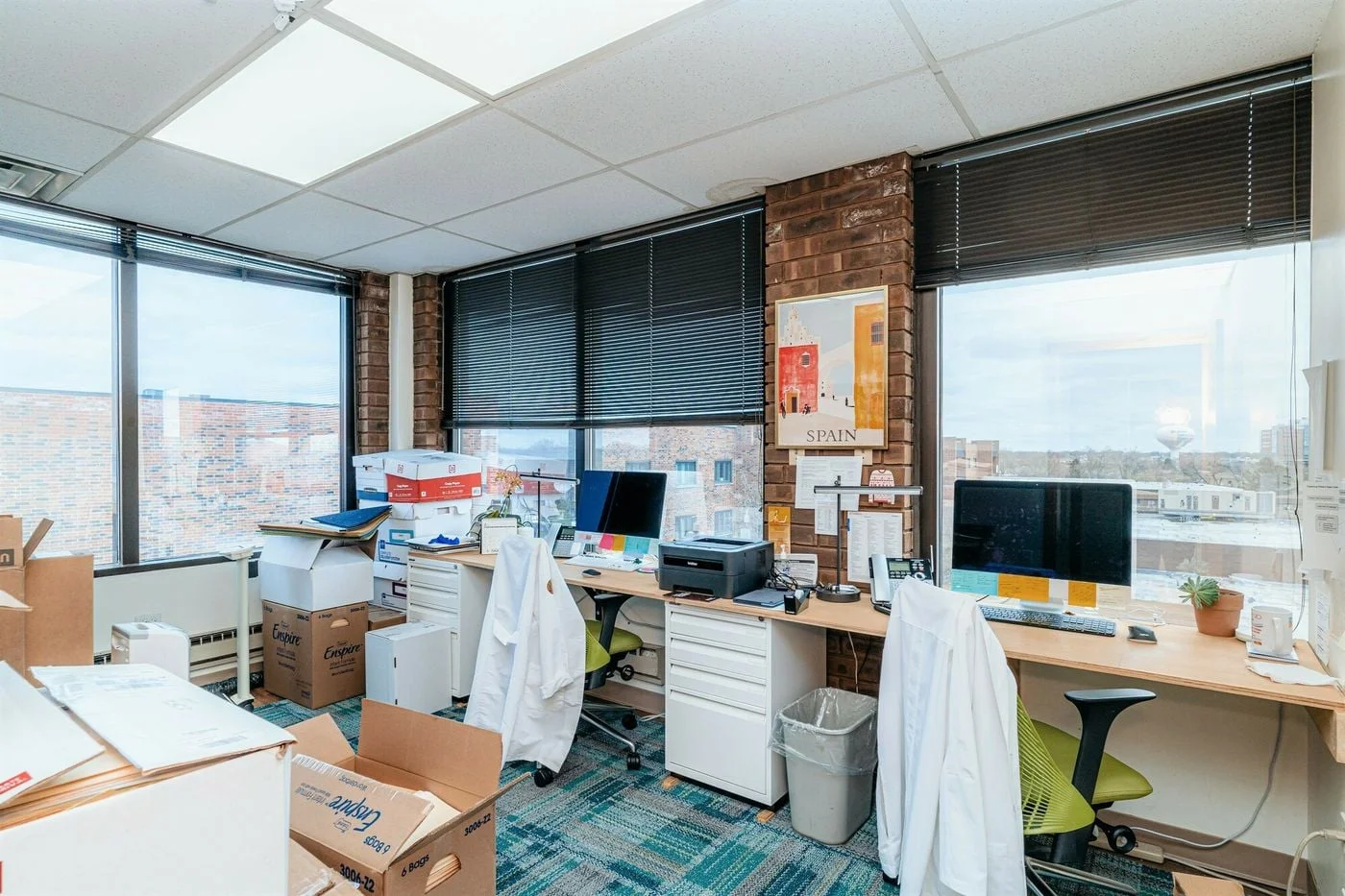 Photo 1 of 2604 Dempster St, Park Ridge, IL 60068