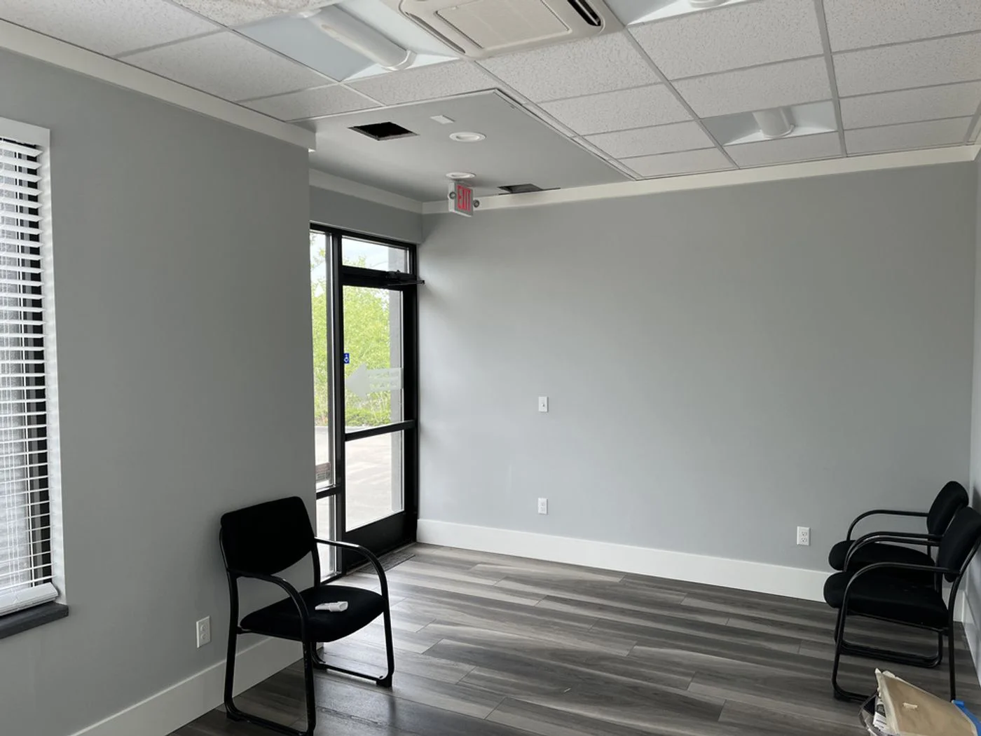 Photo 3 of 1491 Tapteal Dr, Richland, WA 99352