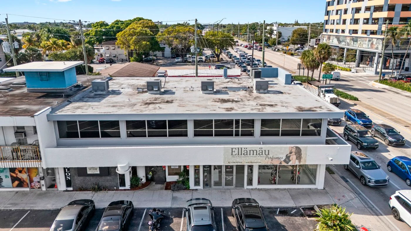 Photo 2 of 2140 East Oakland Park Boulevard, Fort Lauderdale, FL 33306