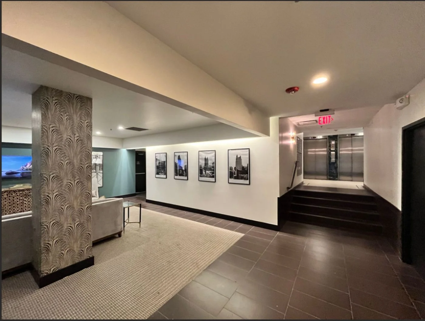 Photo 3 of 929 Walnut St, Kansas City, MO 64106