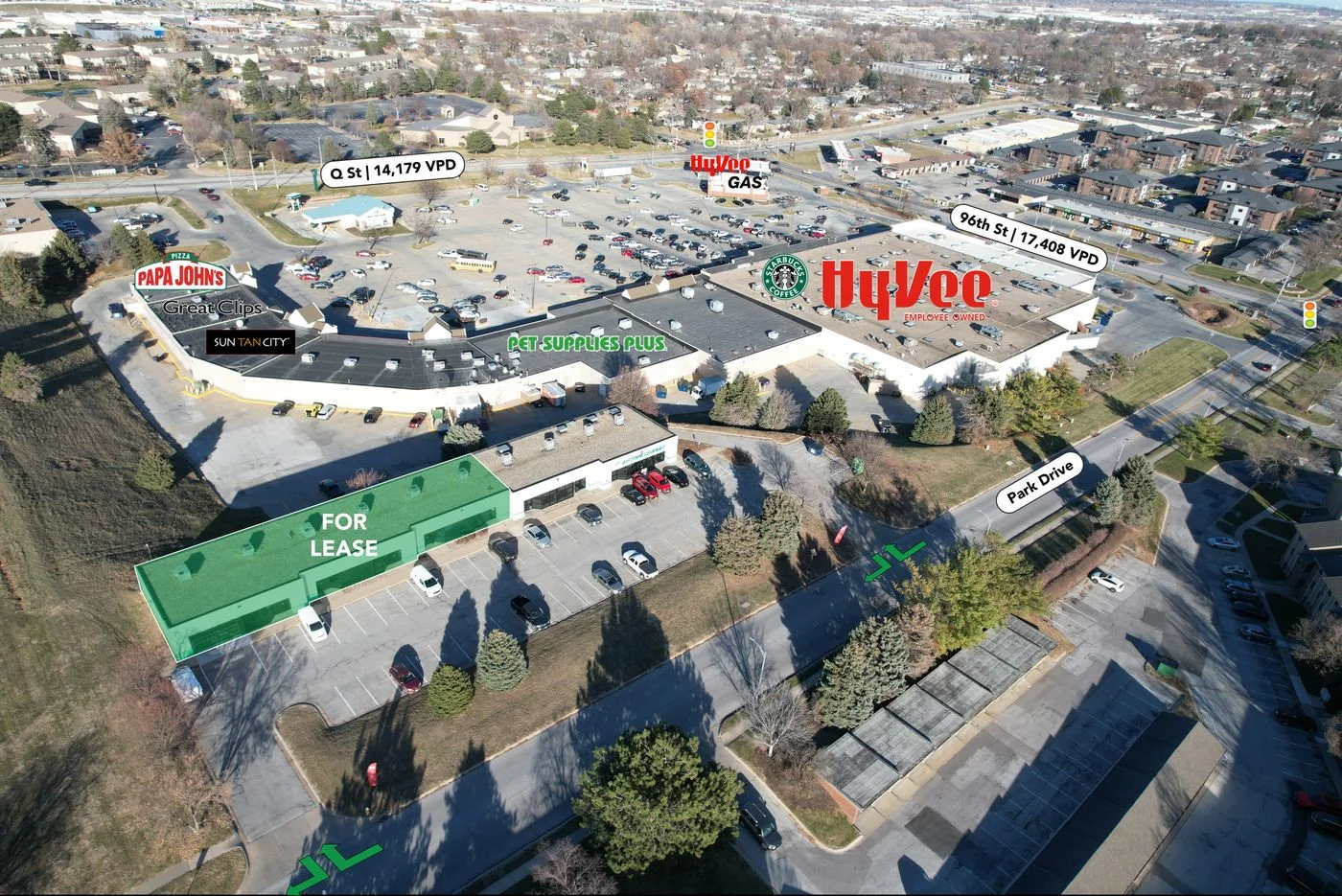 Photo 3 of 9720 Park Dr, Omaha, NE 68127