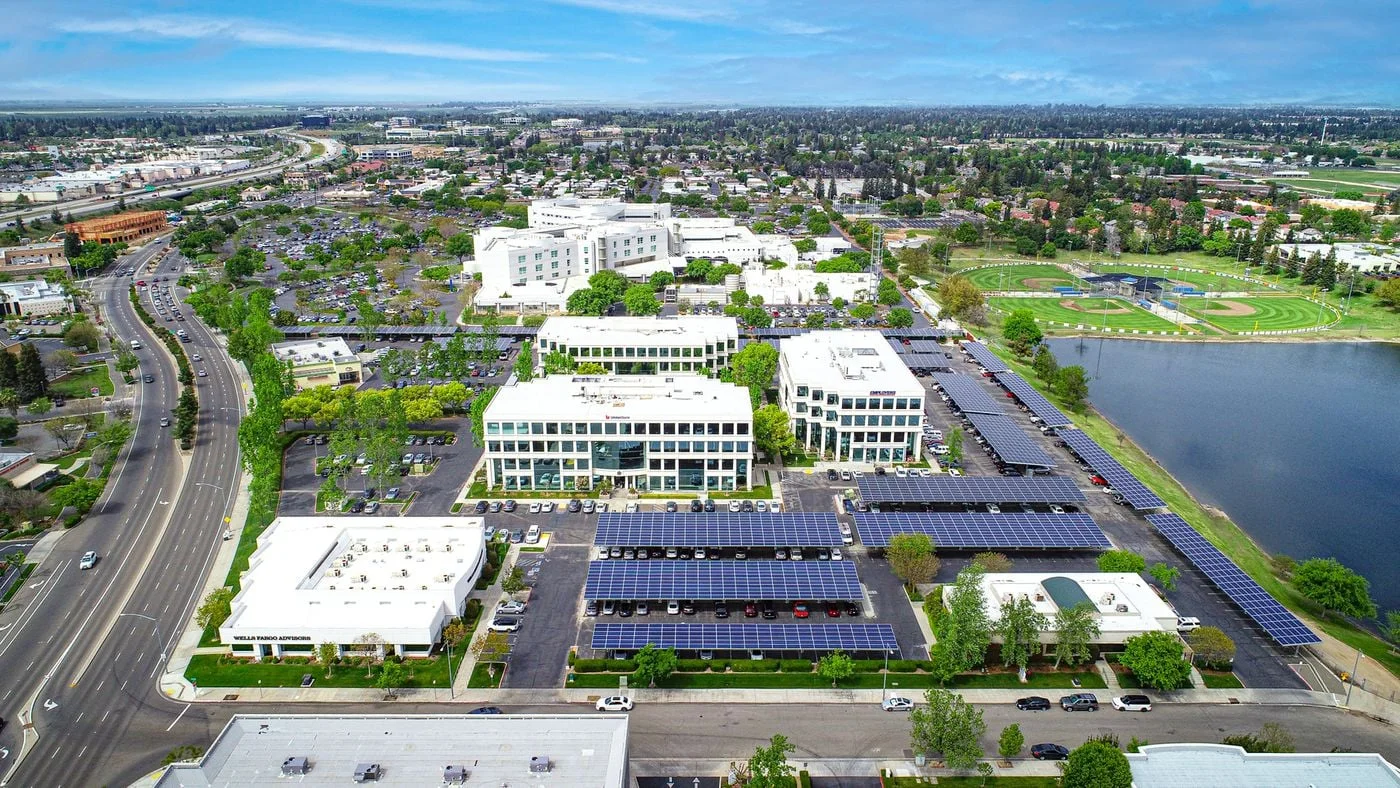 Photo 2 of 7110 N. Fresno Street, Fresno, CA 93720