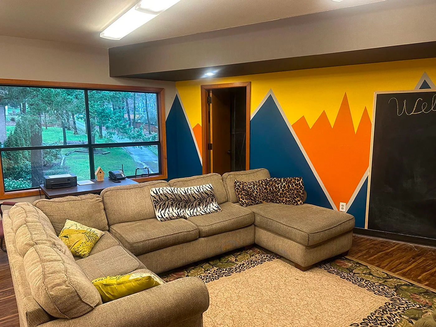 Photo 3 of 20390 Willamette Dr, West Linn, OR 97068