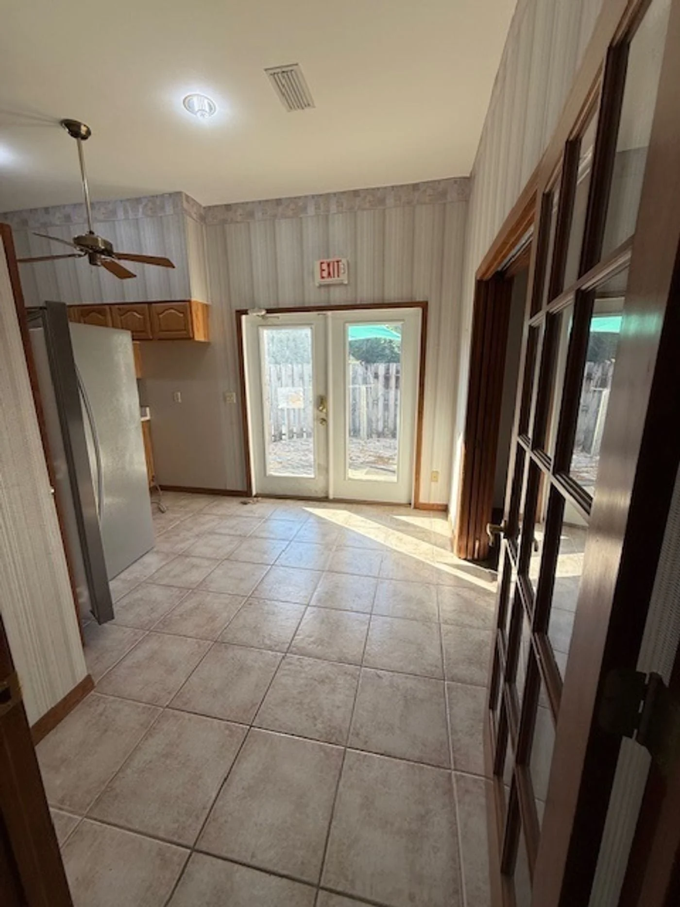 Photo 3 of 3073 Gulf Breeze Pkwy, Gulf Breeze, FL 32563