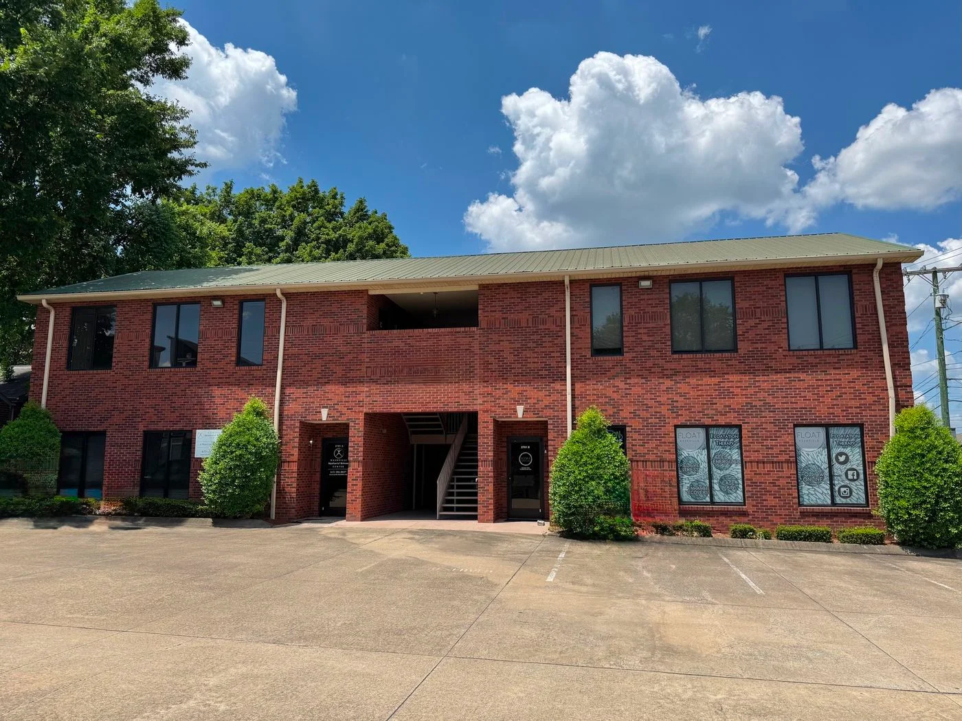 Photo 1 of 2701 Greystone Rd, Nashville, TN 37204