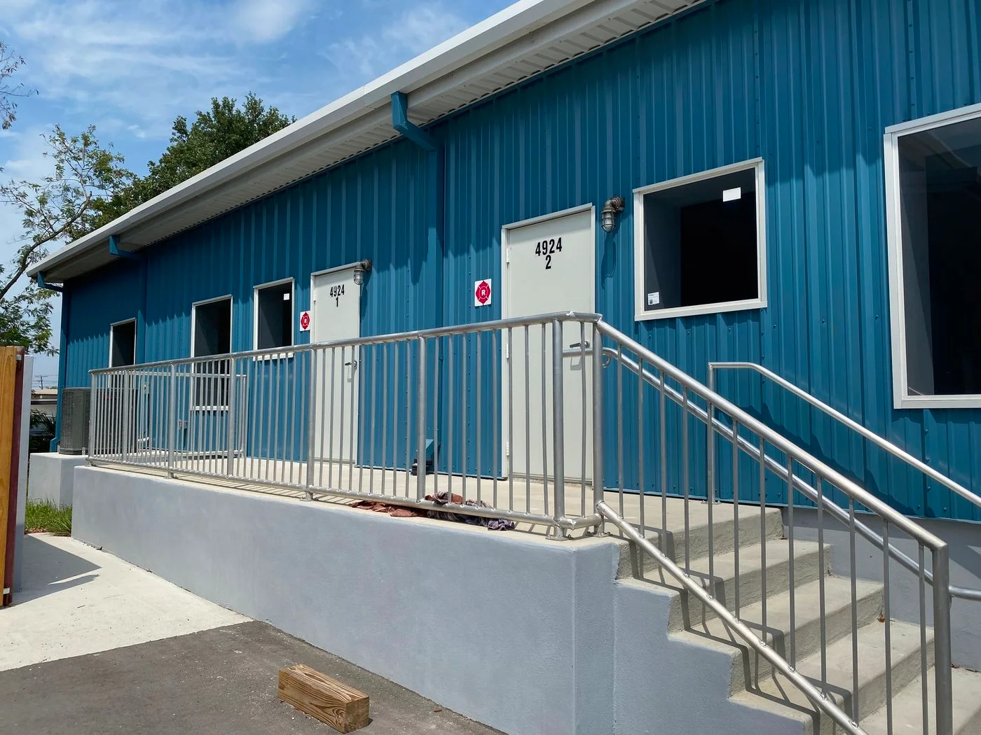 Photo 3 of 4924 Denver St, Tampa, FL 33619