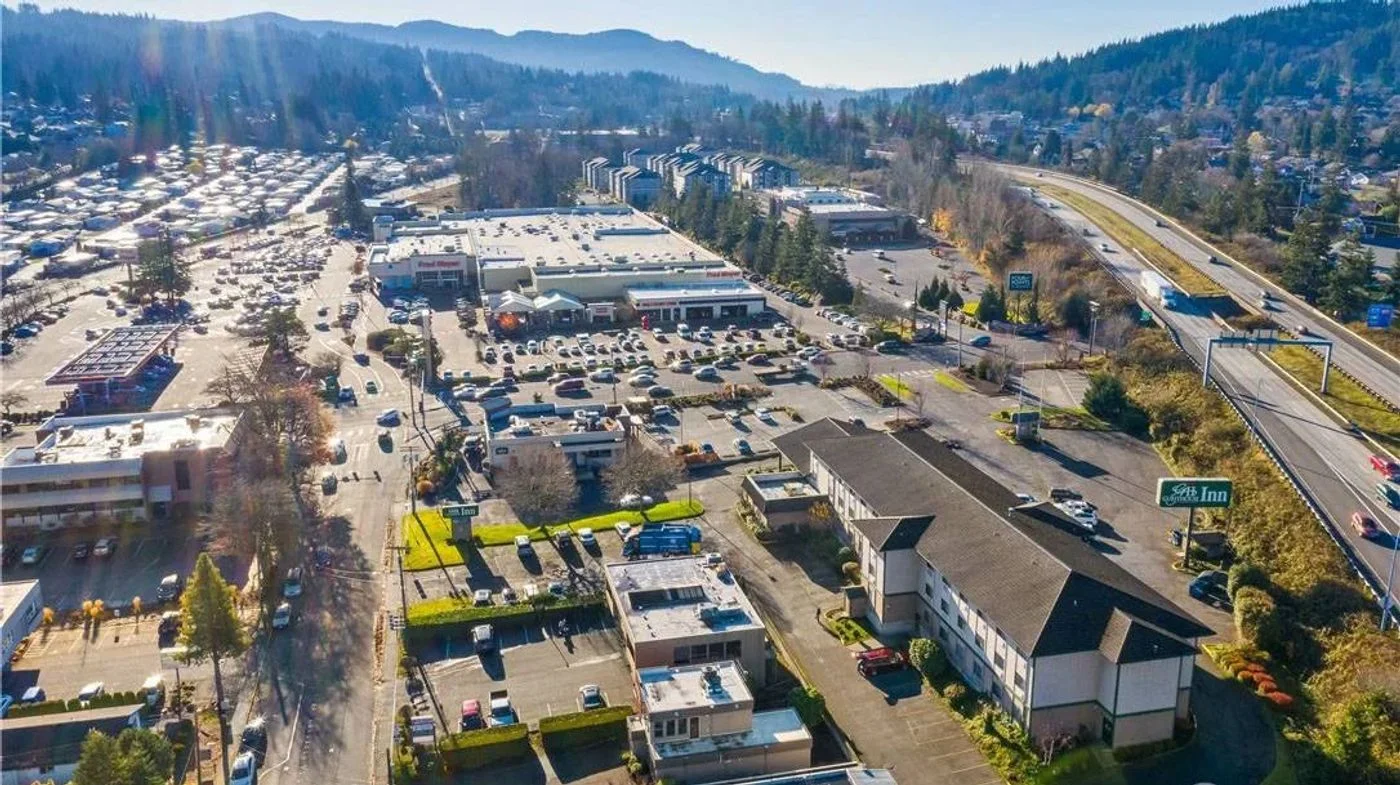 Photo 2 of 1321 King St, Bellingham, WA 98229