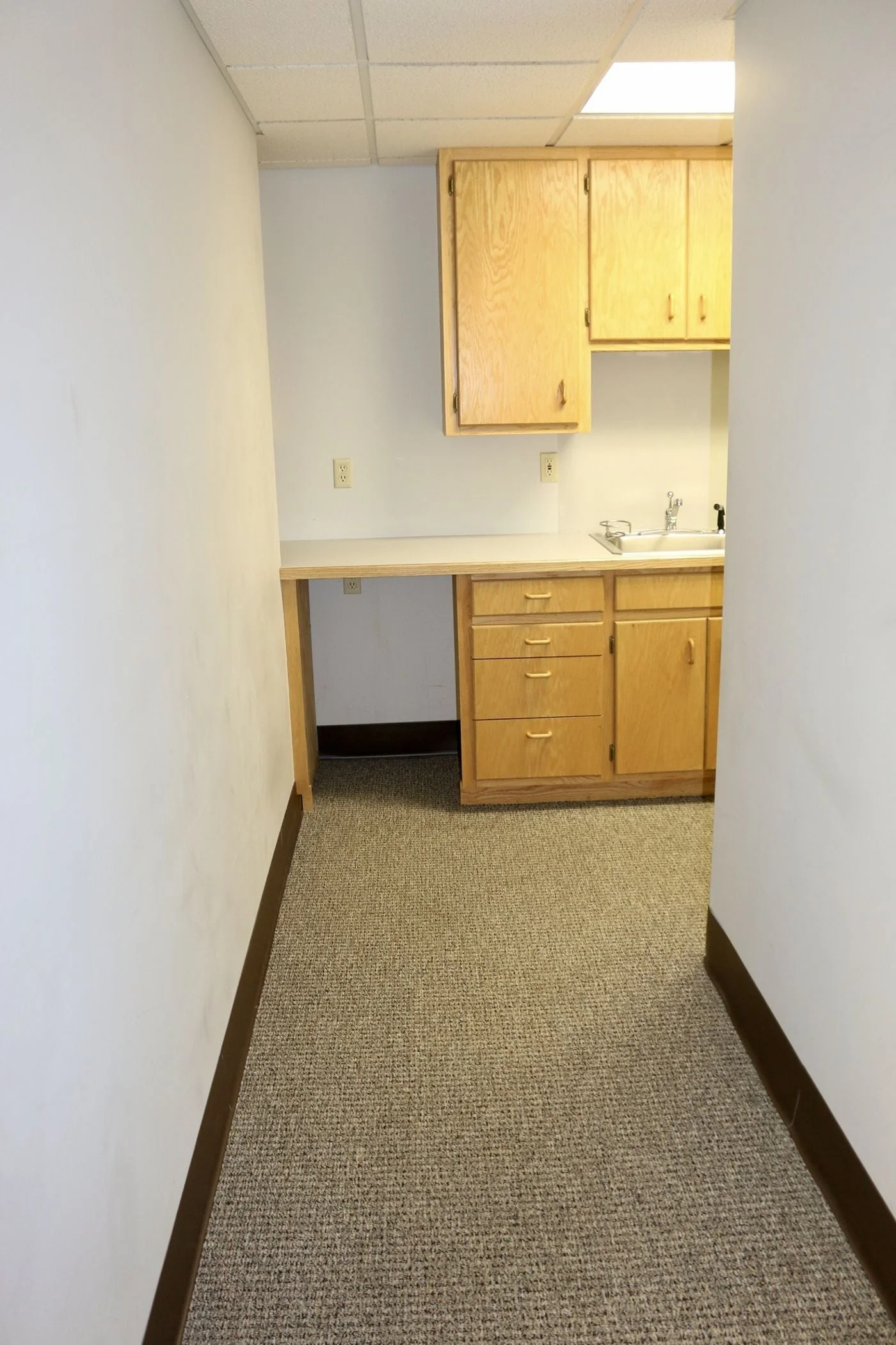 Photo 1 of 2528 W Wackerly St, Midland, MI 48640