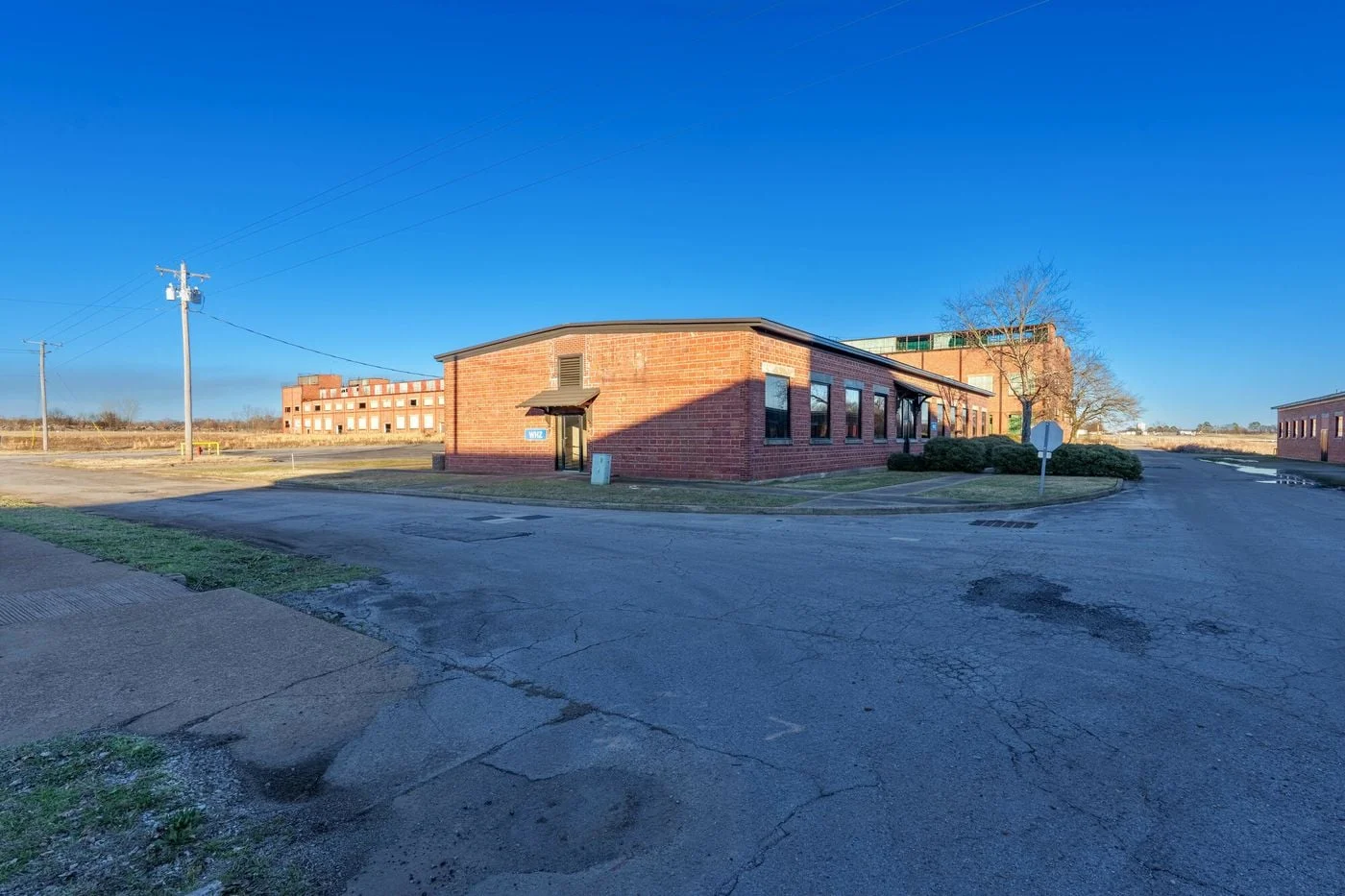 Photo 3 of 415 Franklin D Roosevelt Drive, Muscle Shoals, AL 35661