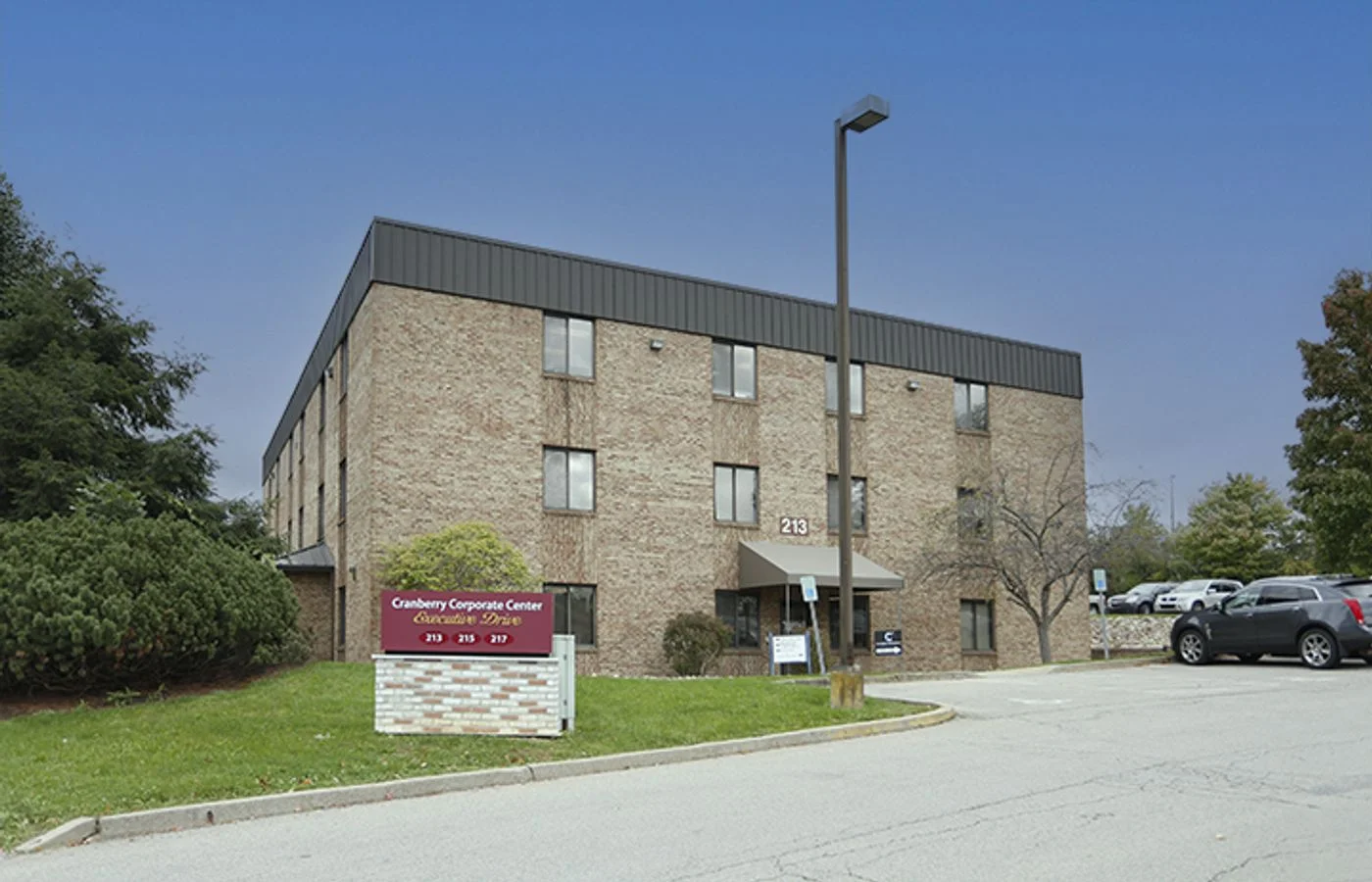 Photo 3 of 213 Executive Dr, Cranberry Township, PA 16066