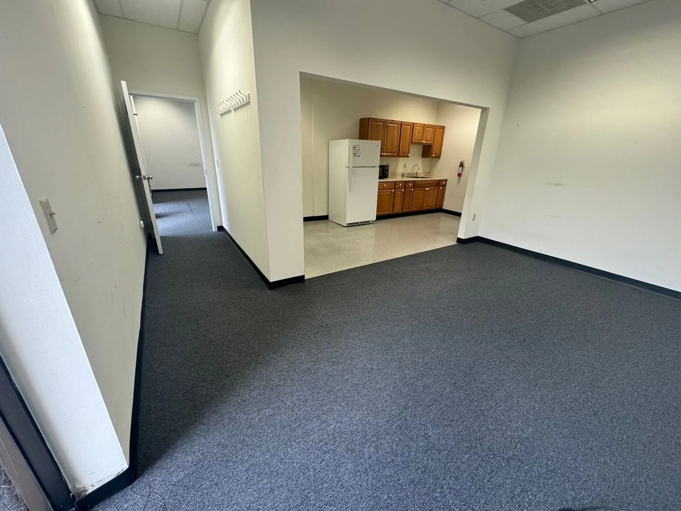 Photo 1 of 18 Shea Way, Newark, DE 19713