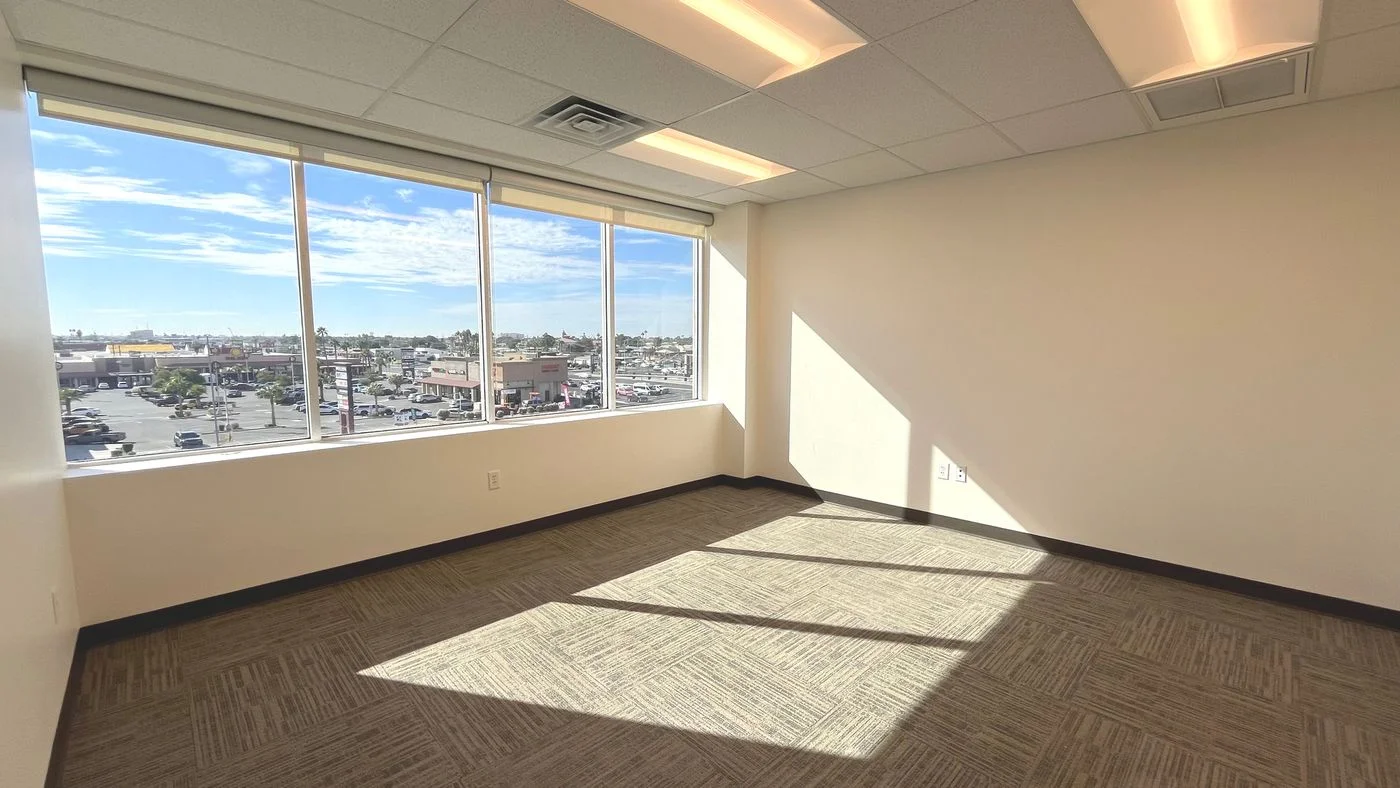 Photo 2 of 350 W 16th St, 3 Suites Available, Yuma, AZ 85364-4646