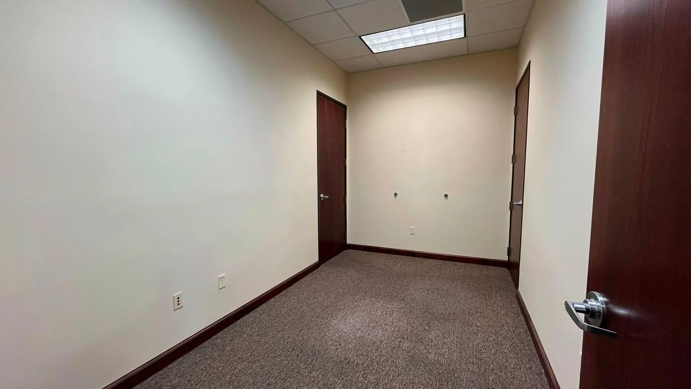 Photo 3 of 833 E Plaza Circle Suite 200 and 400, Yuma, AZ 85364-4646