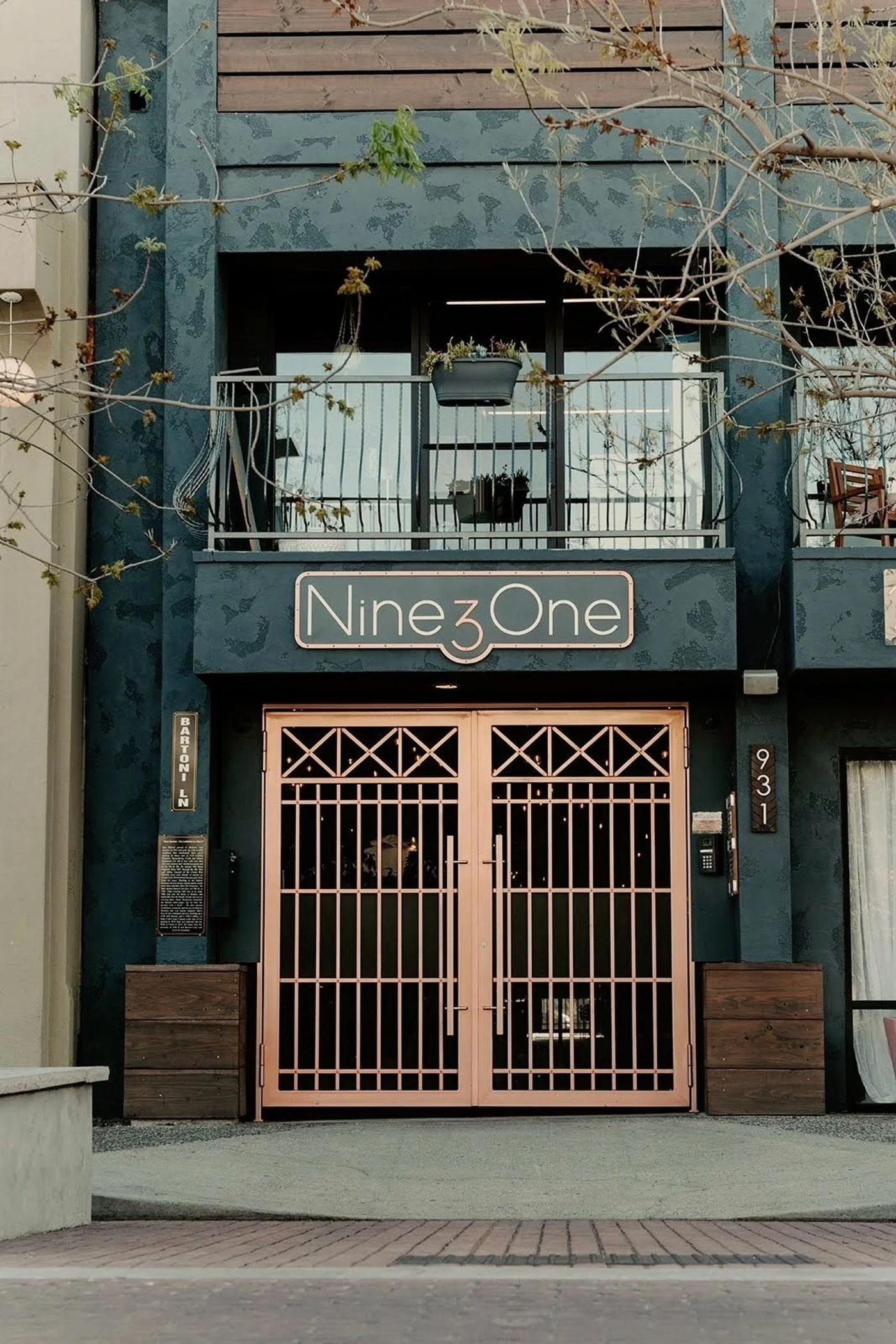 Photo 1 of 931 10th Street, Modesto, CA 95354