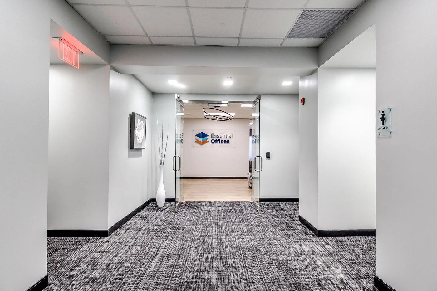 Photo 2 of 3030, Northwest Expressway 300, Oklahoma City, OK 73112