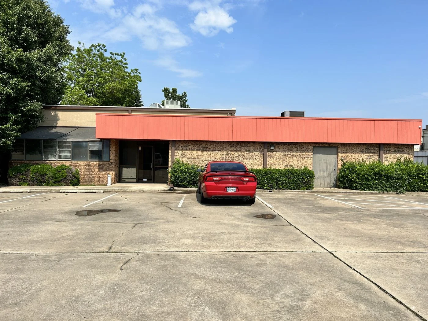 Photo 1 of 1917 S Harvard Dr, Oklahoma City, OK 73128