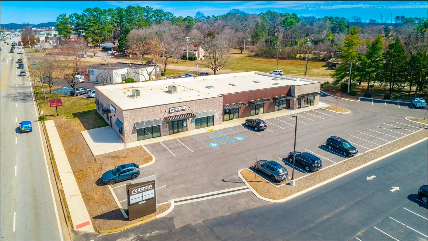 Photo 3 of 6736 Lee Highway, Chattanooga, TN 37421