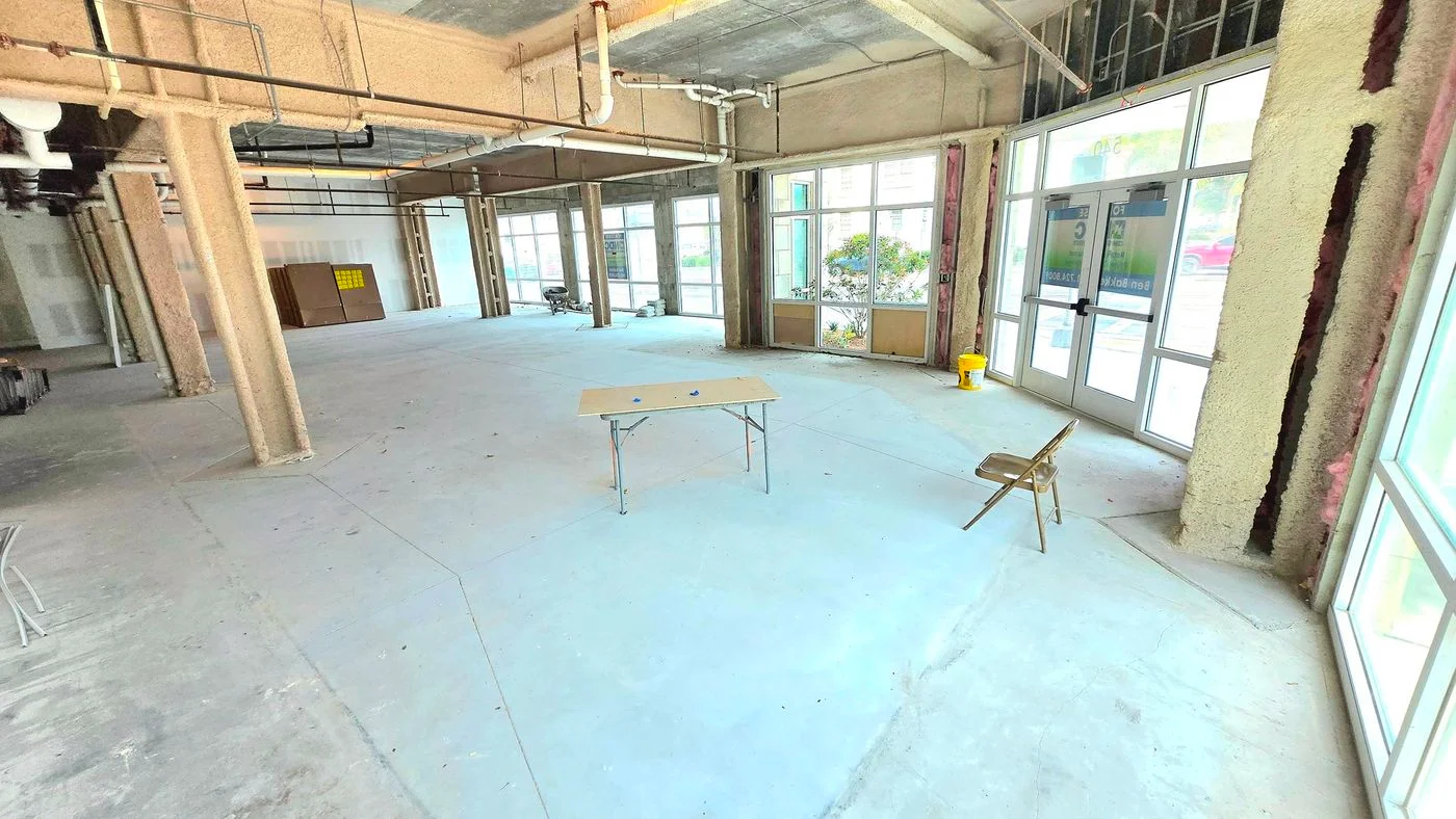 Photo 3 of 920 Manatee Avenue West, Bradenton, FL 34205