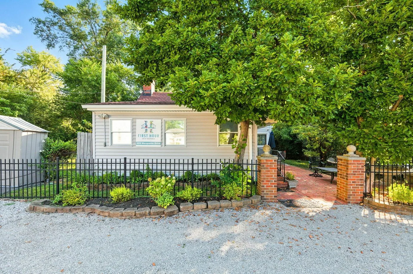 Photo 1 of 409 Marquette Dr, Louisville, KY 40222