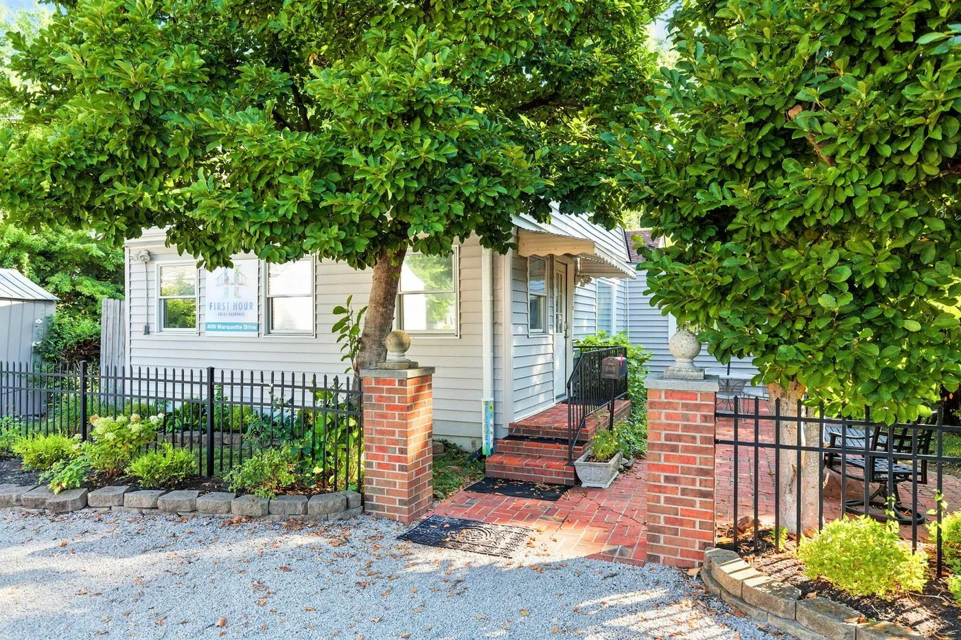 Photo 3 of 409 Marquette Dr, Louisville, KY 40222