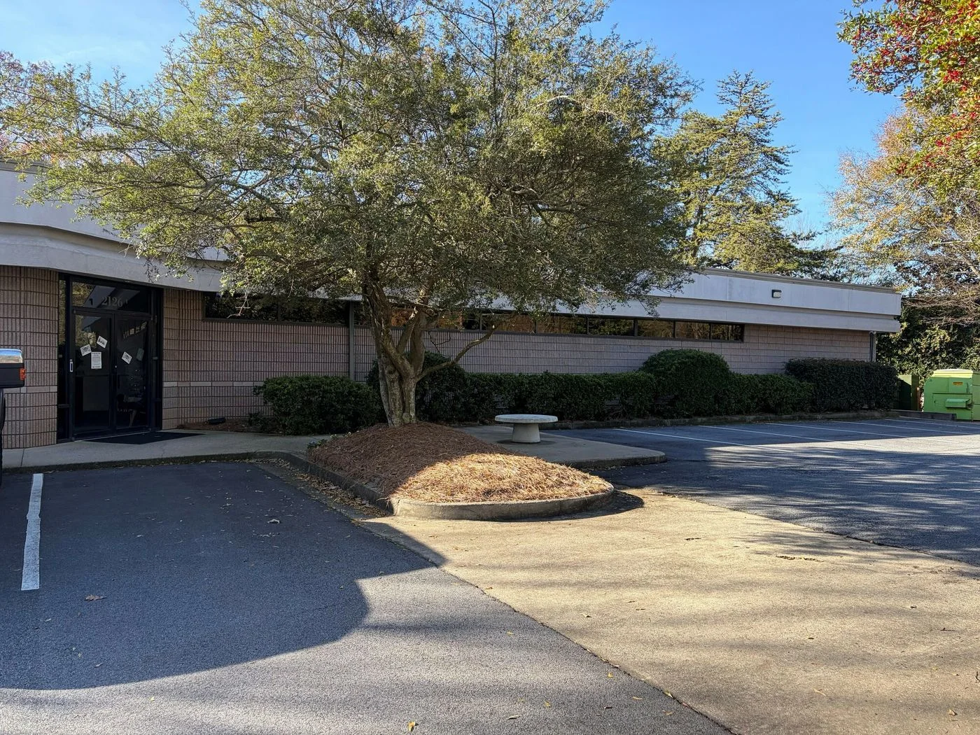 Photo 2 of 2126 Defoors Ferry Rd NW, Atlanta, GA 30318