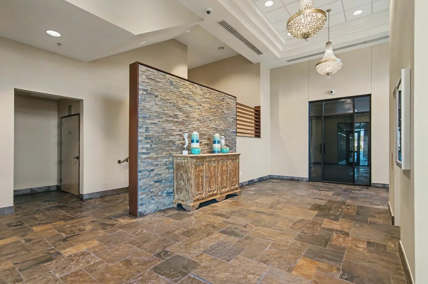 Photo 3 of 295 E Renfro St, Burleson, TX 76028