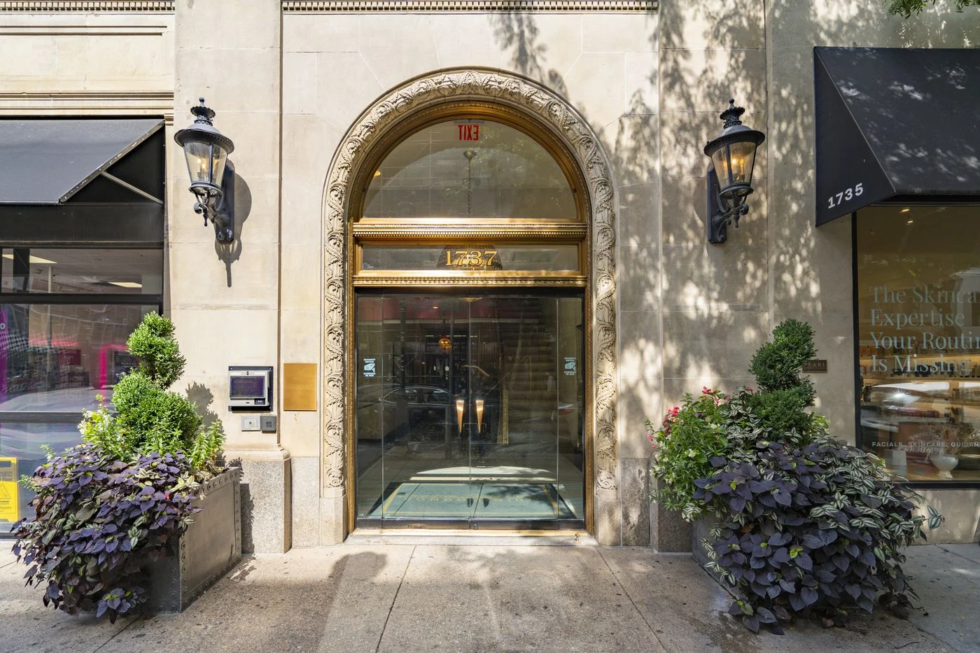 Photo 2 of 1737 Chestnut St Ste 200, Philadelphia, PA 19103