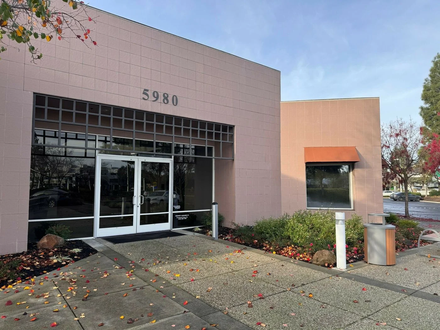 Photo 1 of 5980 Stoneridge Dr, Pleasanton, CA 94588