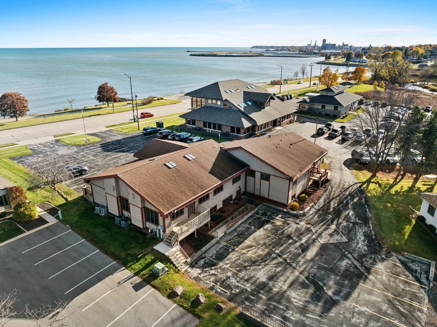 Photo 1 of 1000 Maritime Dr # 102, Manitowoc, WI 54220