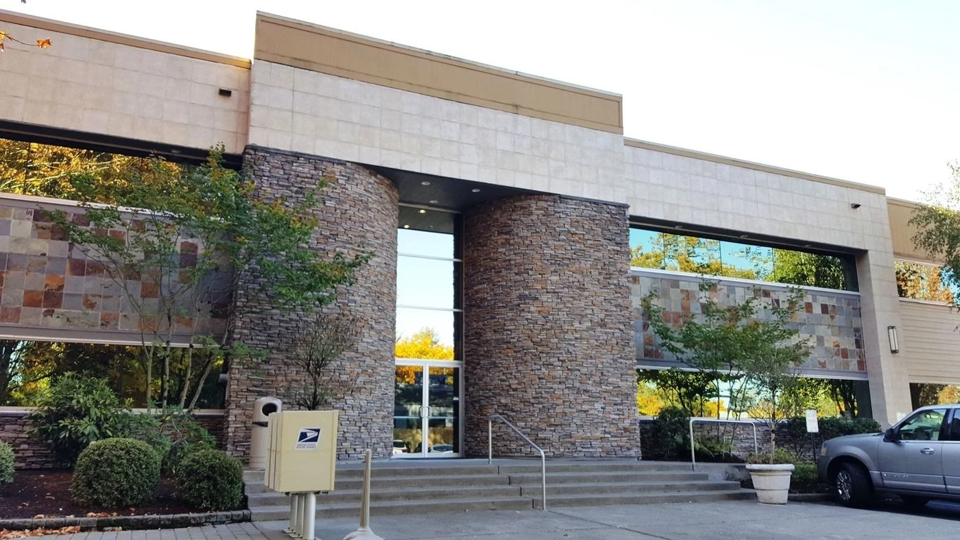 Photo 2 of 698 12th Street SE, Salem, OR 97301