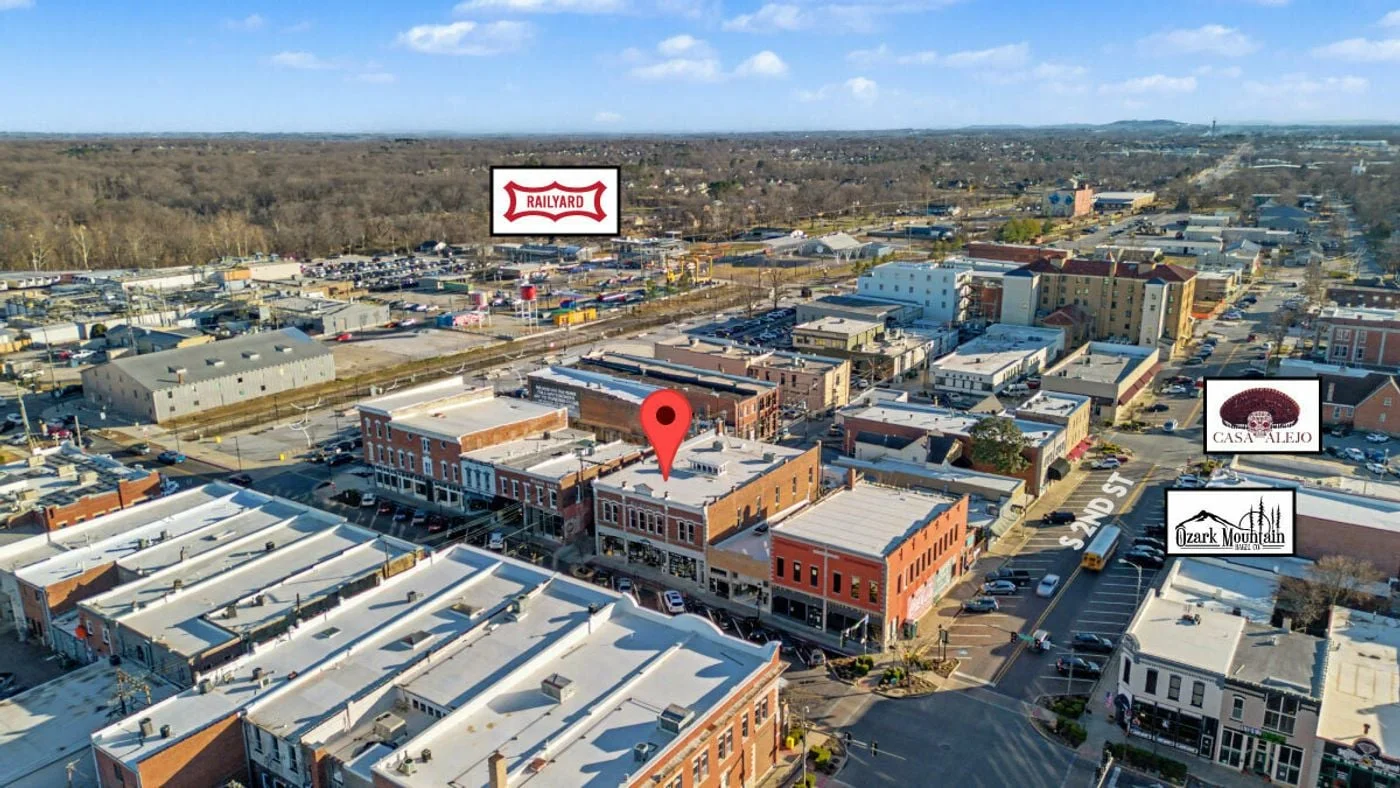 Photo 2 of 116B W Walnut St, Rogers, AR 72756