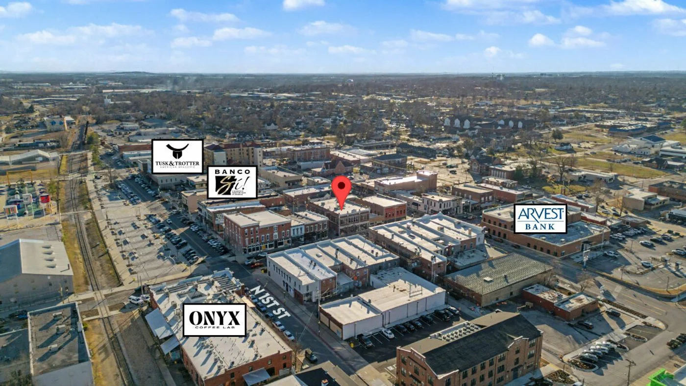 Photo 3 of 116B W Walnut St, Rogers, AR 72756