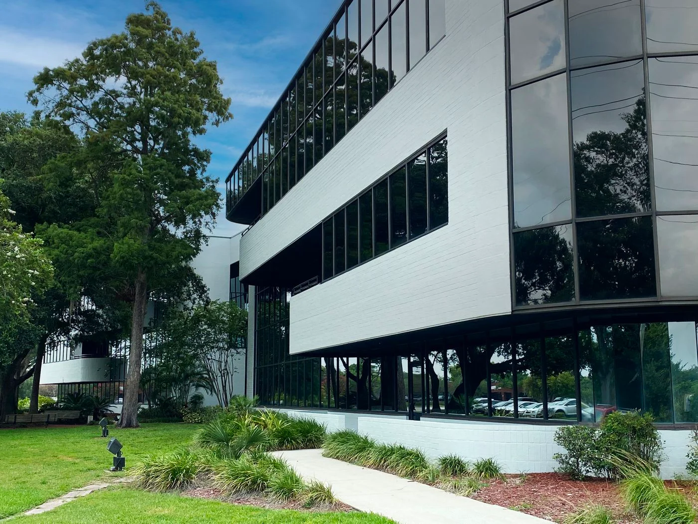 Photo 3 of 5650 Breckenridge Park Dr, Tampa, FL 33610