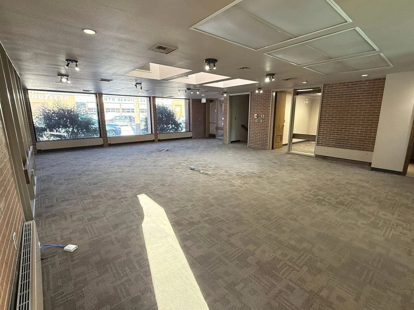 Photo 3 of 421 N 4th St, Bismarck, ND 58501