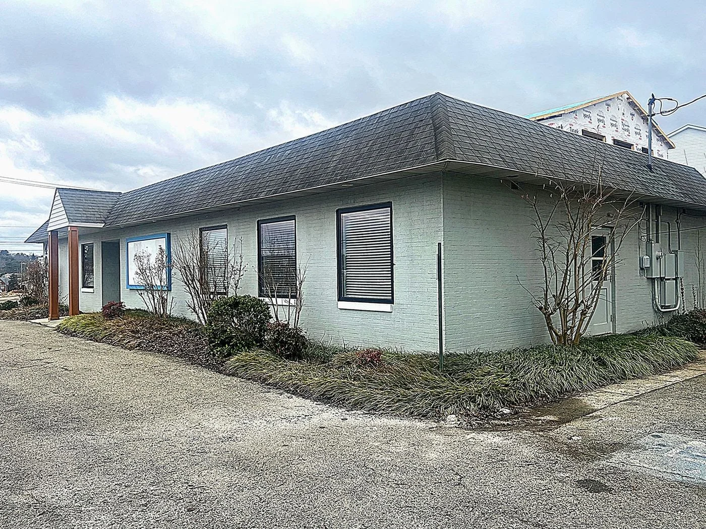 Photo 2 of 401 Depot St NW, Christiansburg, VA 24073