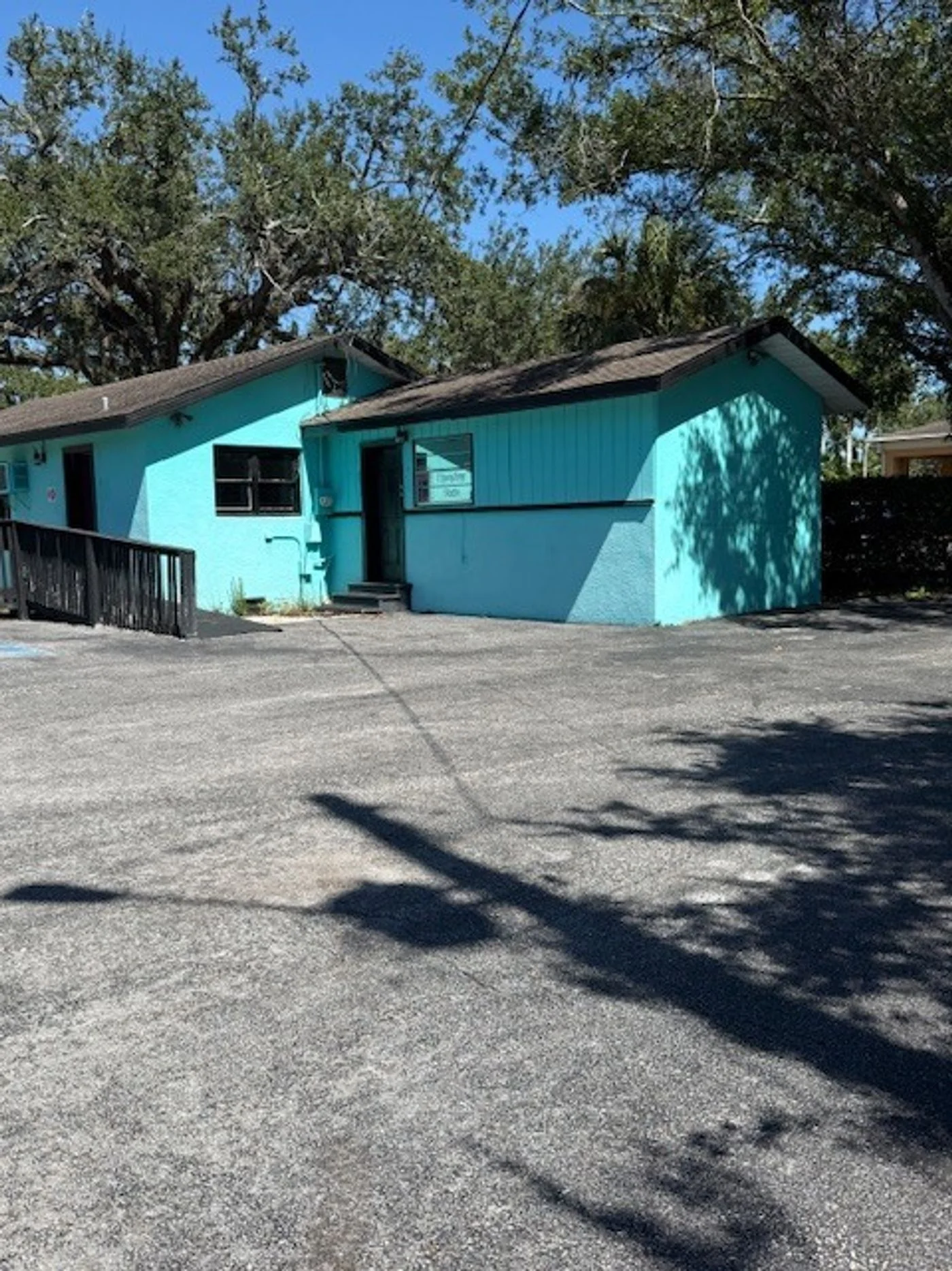 Photo 2 of 506 Manatee Ave E, Bradenton, FL 34208